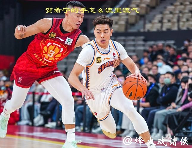 上海男篮主场战胜深圳队,大鲨鱼再次收获主场胜利 上海男篮主场战胜深圳队,大鲨鱼再次收获主场胜利